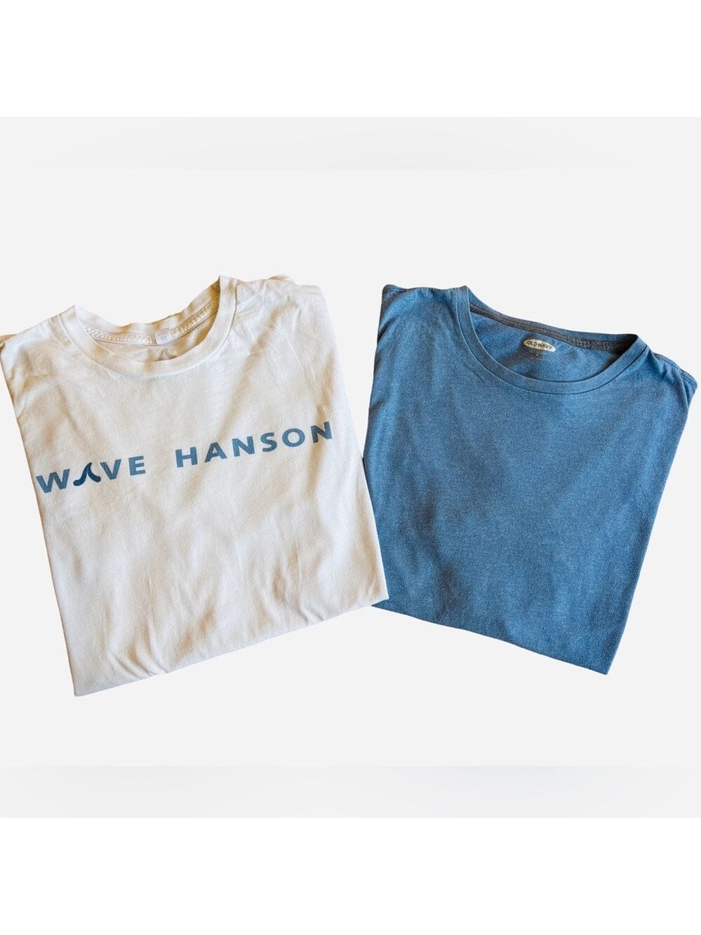 Bundle of 2 short sleeve men’s T-Shirts white and blue medium (3 for $12 item)